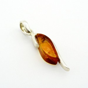 amber pendant 121